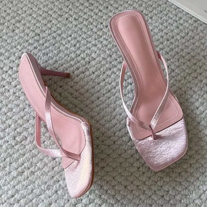 Elegant satin slippers with spike divided by woman square tip design with tight strap sandals with heel high comfort summer flip flops