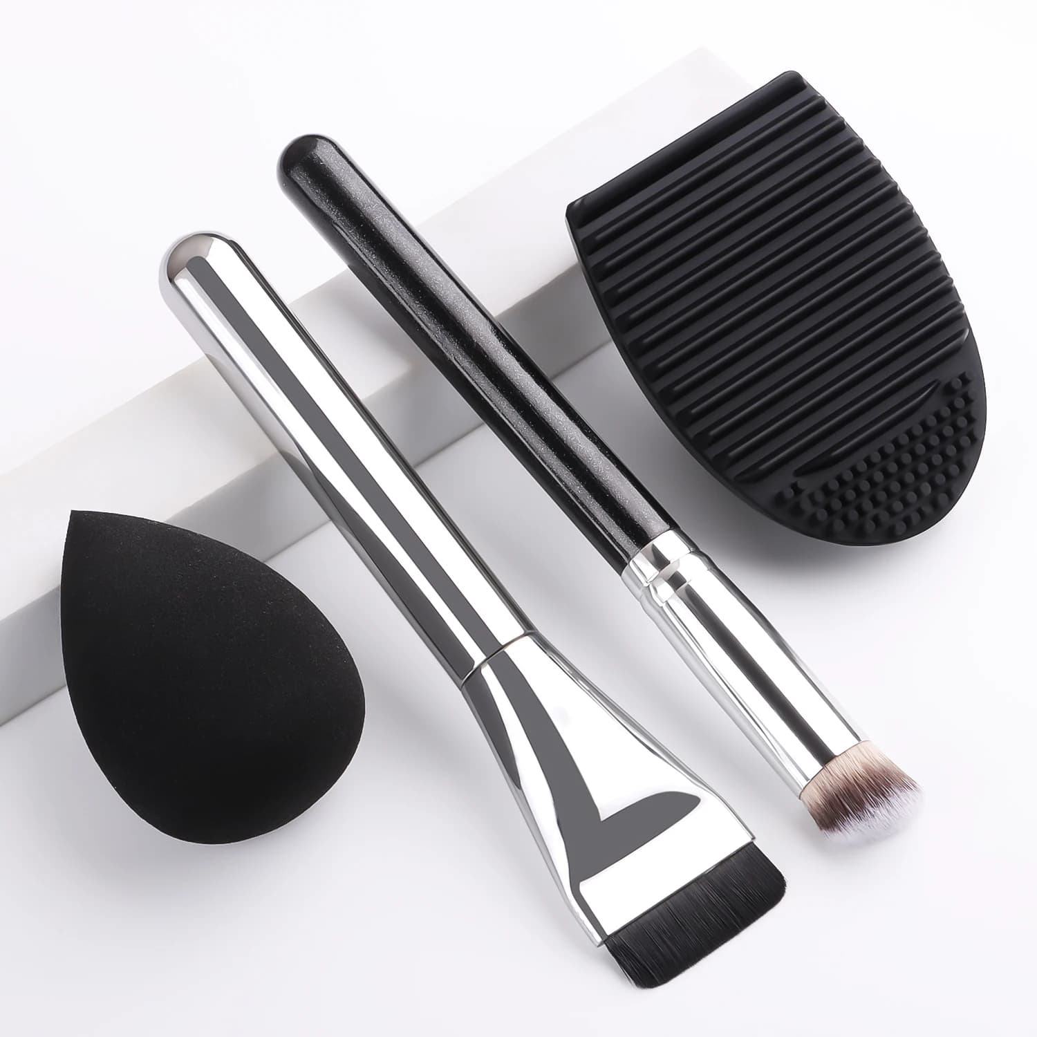 Pennello per fondotinta ultra sottile Tavolozza per miscelazione trucco con spatola Pennello per contorno viso piatto Frullatore per soffio cosmetico Strumenti per trucco di bellezza