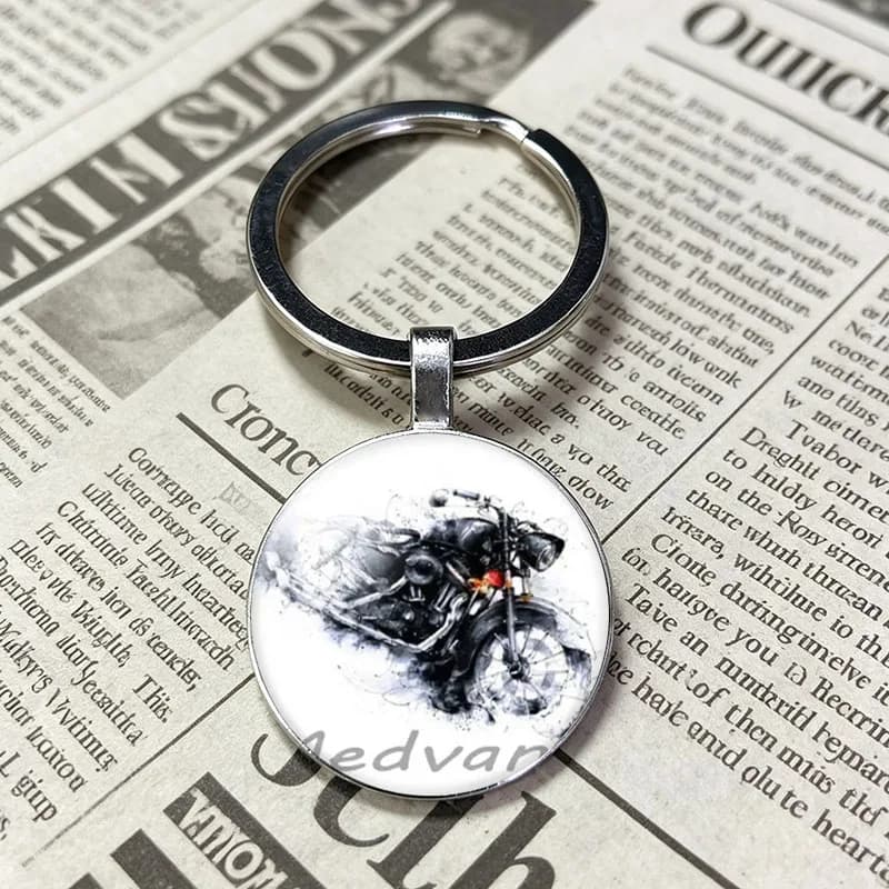 Classic Retro Bike Knight Pattern Convex Glass Key Ring Stylish Key Holder Accessory For Motorbike Lovers