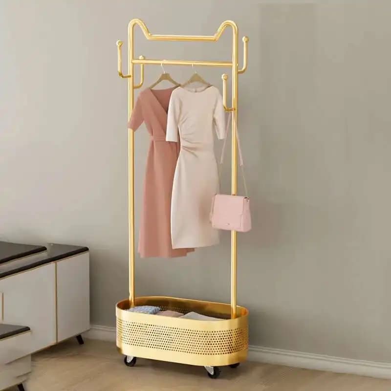 Ruote Appendiabiti dorate Balcone in metallo Ragazzi Bagno Appendiabiti Designer Basket Percheros Para Ropa Mobili da biblioteca