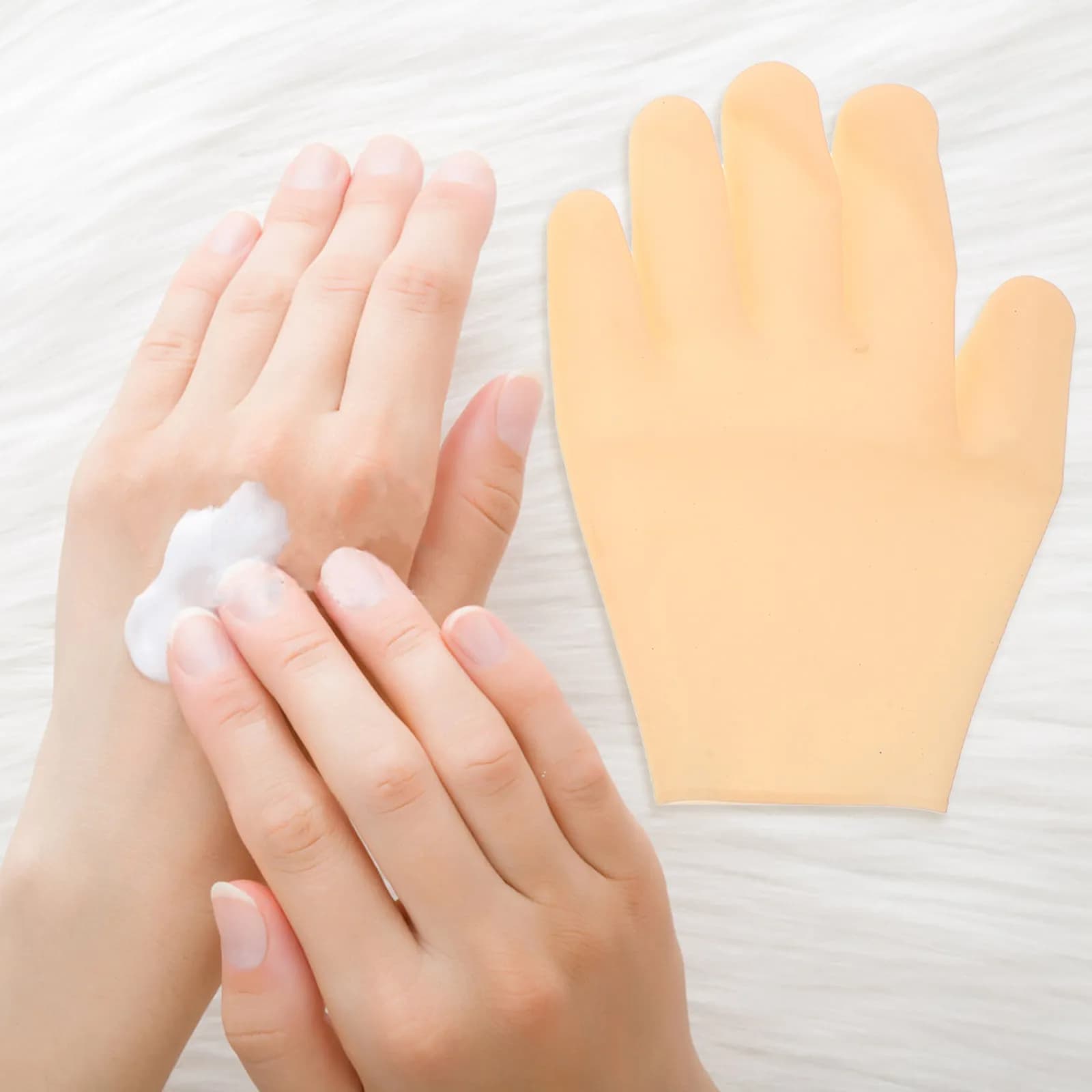 Silicone Masks for Feet and Hands, Socks and Moisturizing Gloves in Dry and Screpolated Skin Gel, Night Lotion for Spa Care and Exfoliation