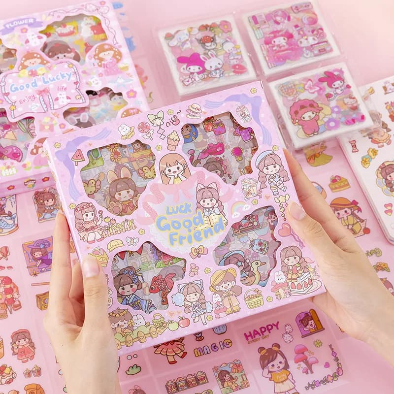 100 Pezzi Set di Adesivi per Scrapbooking in Confezione Regalo, Adesivi Carini a Tema Cartone Animato per Ragazze, Materiale per Scrapbooking, Adesivi in PET per Biglietti