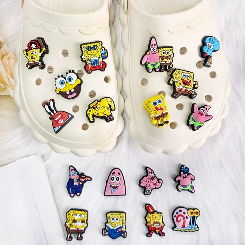 1-20 Pezzi Charm per Scarpe in PVC di SpongeBob SquarePants, Decorazioni Fai-da-Te per Zoccoli e Sandali da Giardino, Accessori Carini per Scarpe, Regali Ideali per Bambini