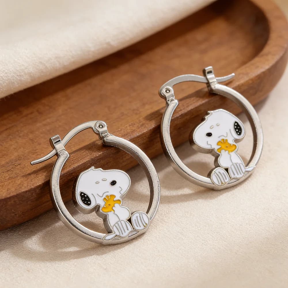 Orecchini a Cerchio Snoopy Carini, Orecchini Cartoon Argento, Gioielli Leggeri in Smalto per Ragazze e Amanti di Snoopy