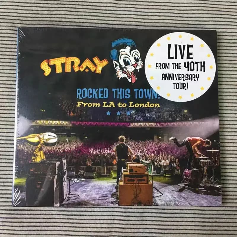 CD Stray Cats – Rocked This Town: da LA a Londra (2020) CD, album Rockabilly/Rock Live, set da 23 tracce del tour del 40° anniversario