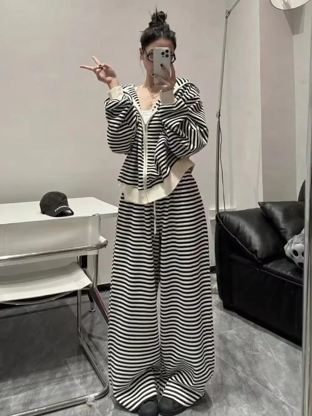 Women's Casual Striped Hoodie Set Long Sleeve Wide Leg Pants Two Piece Suite Black White Spring Autumn New Style Comfortable