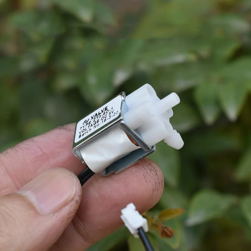 Valvola Solenoide Elettrica Mini ZT3-6D a 2 Posizioni 2 Vie DC 5V 6V Normalmente Chiusa per Controllo Micro Flusso d'Aria per Monitor Fai-da-te