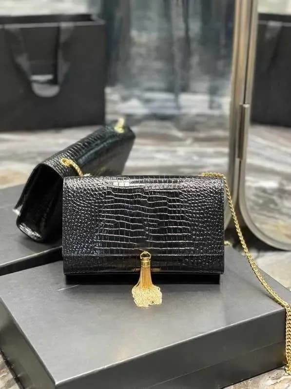 Evening Bags Designer Mini Shoulder Bag Calfskin Leather Beige Crossbody Bags Qiuaiity UPTOWN CHAIN WALLET HAYBRICK esigner clutch handbags woc Envelope