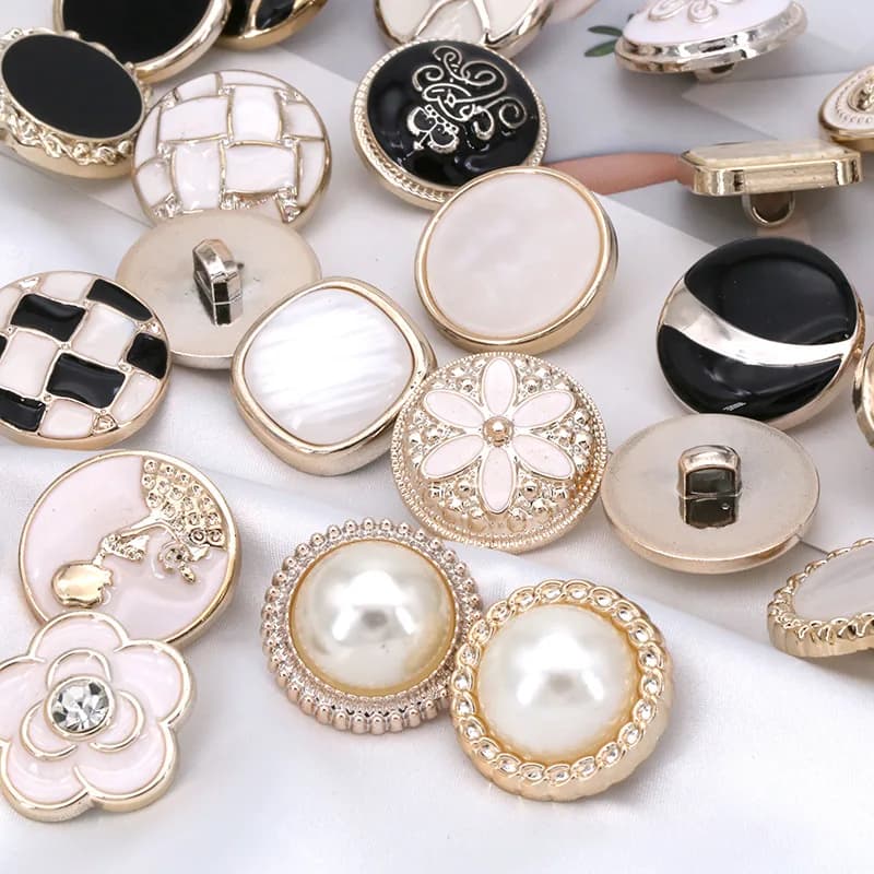 10 pezzi di bottoni circolari in plastica Abbigliamento da donna Accessori decorativi Bottoni cuciti a mano