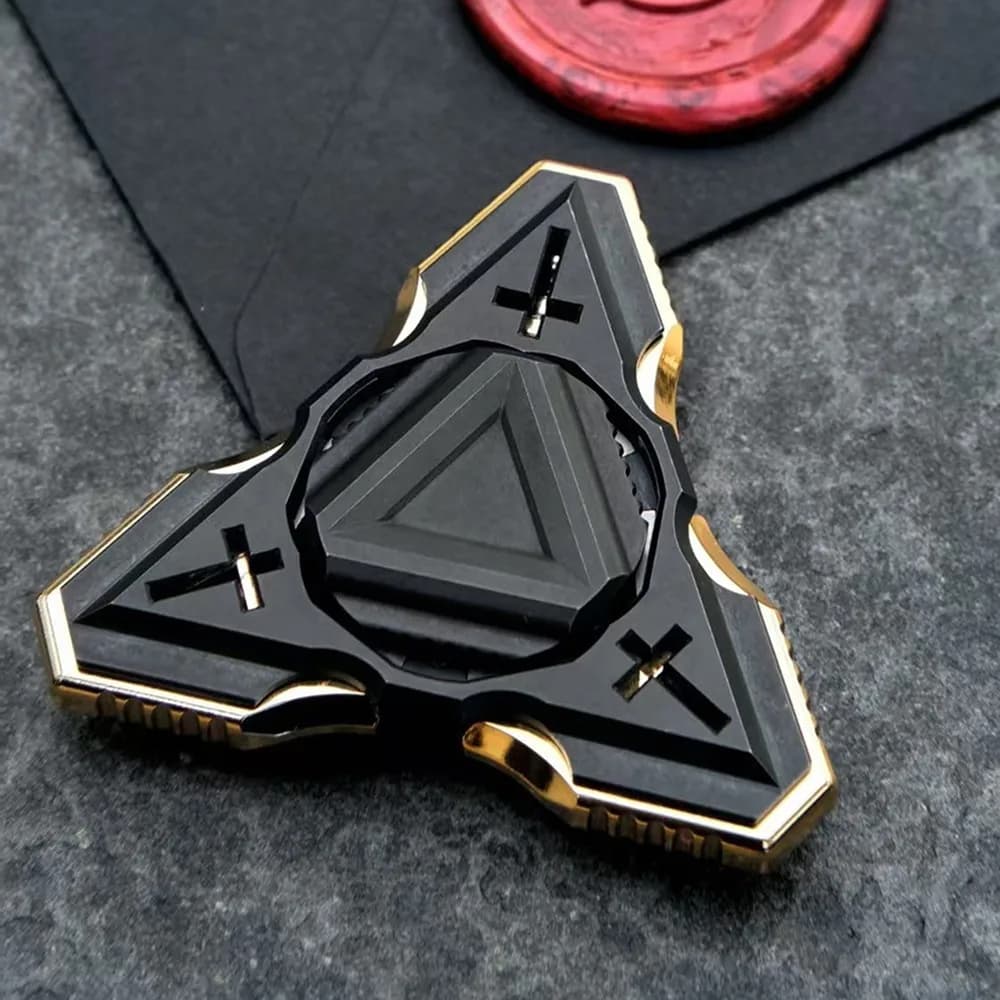 EDC Gabriel Black Gold Fidget Spinner Open Nail Gyro Titanio a tre pale Fidget Spinner Gadget per alleviare l'ansia Design originale