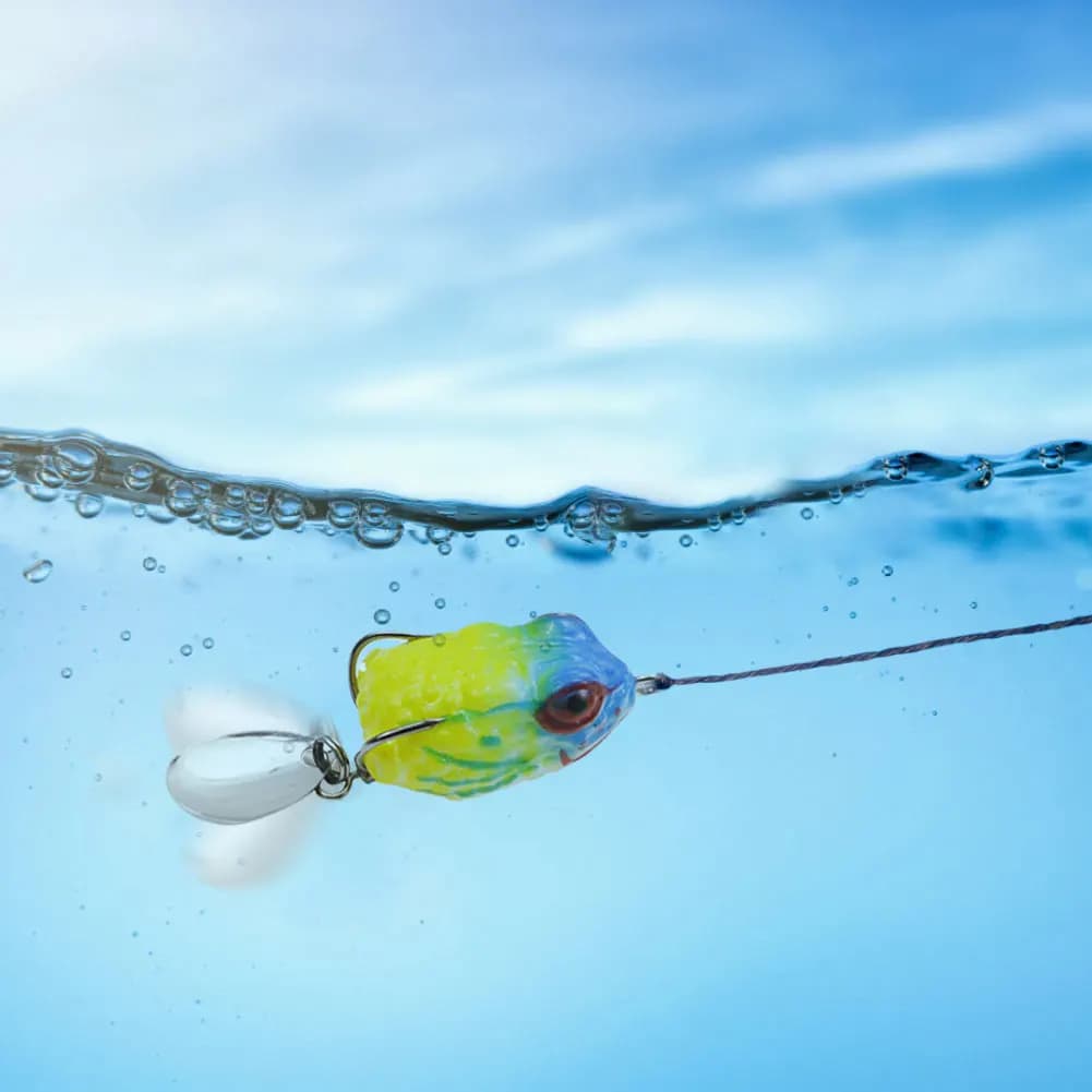5 pz. Esche Artificiali Morbide a Doppio Amo, Esche Artificiali Realistiche a Forma di Rana, Esche Bioniche per la Pesca di Lucci e Persici
