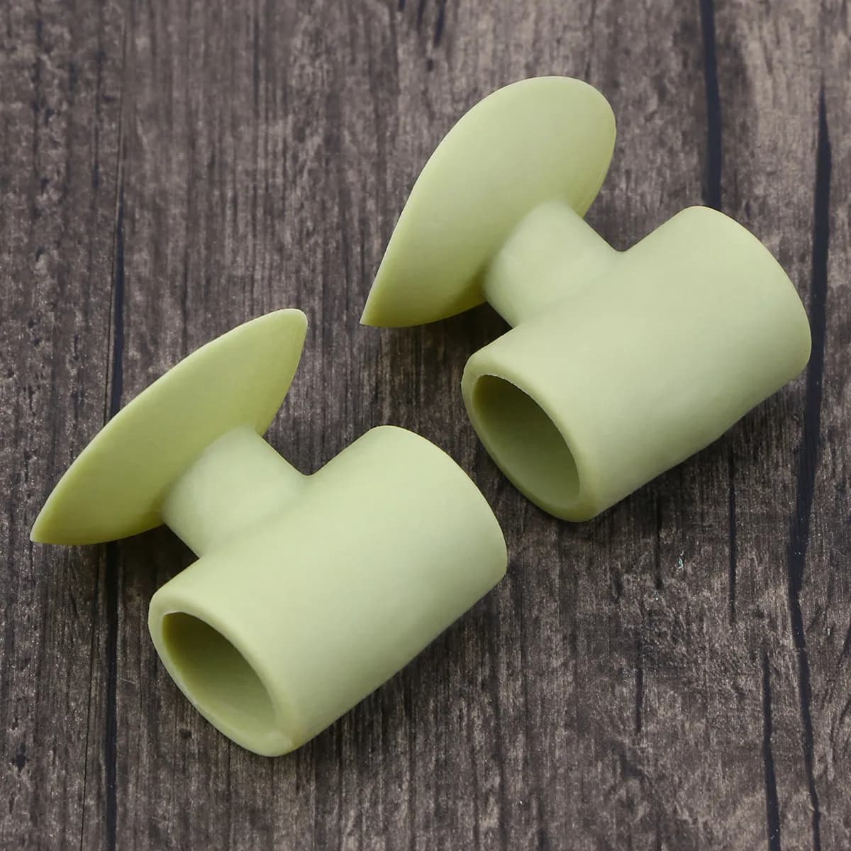 2 Pezzi Paracolpi in Silicone per Maniglia Porta, Protezione Anticollisione per Casa, Scuola, Ufficio, Fermaporta Silenzioso, Protezione Murale, Tappetino a Ventosa