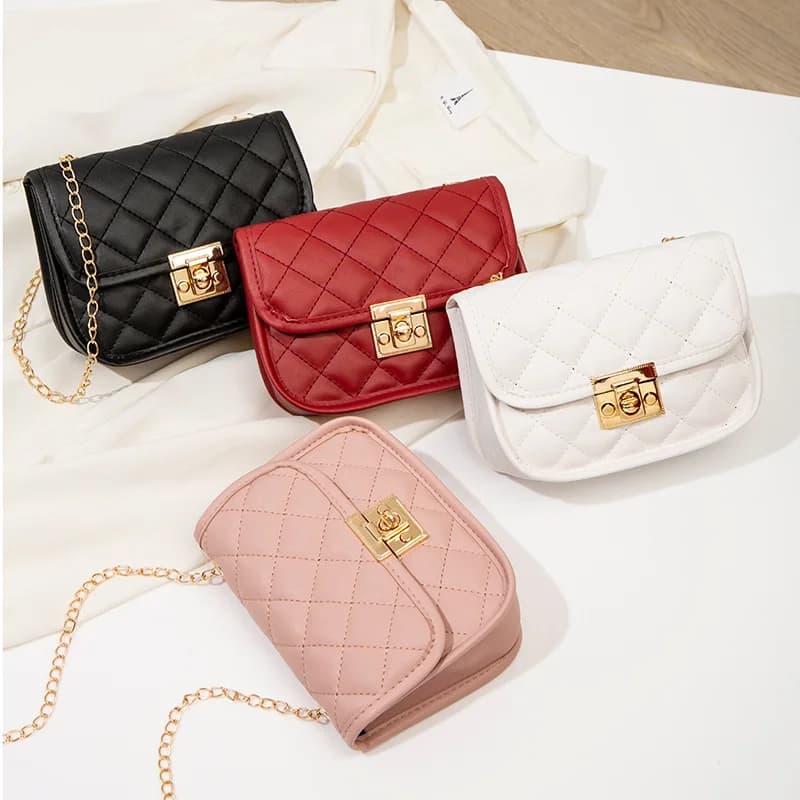 New Embroidered Bag 2024 Ladies Bags Trendy Women's Bag Cross border Small Square Bag Fashion Chain Bag