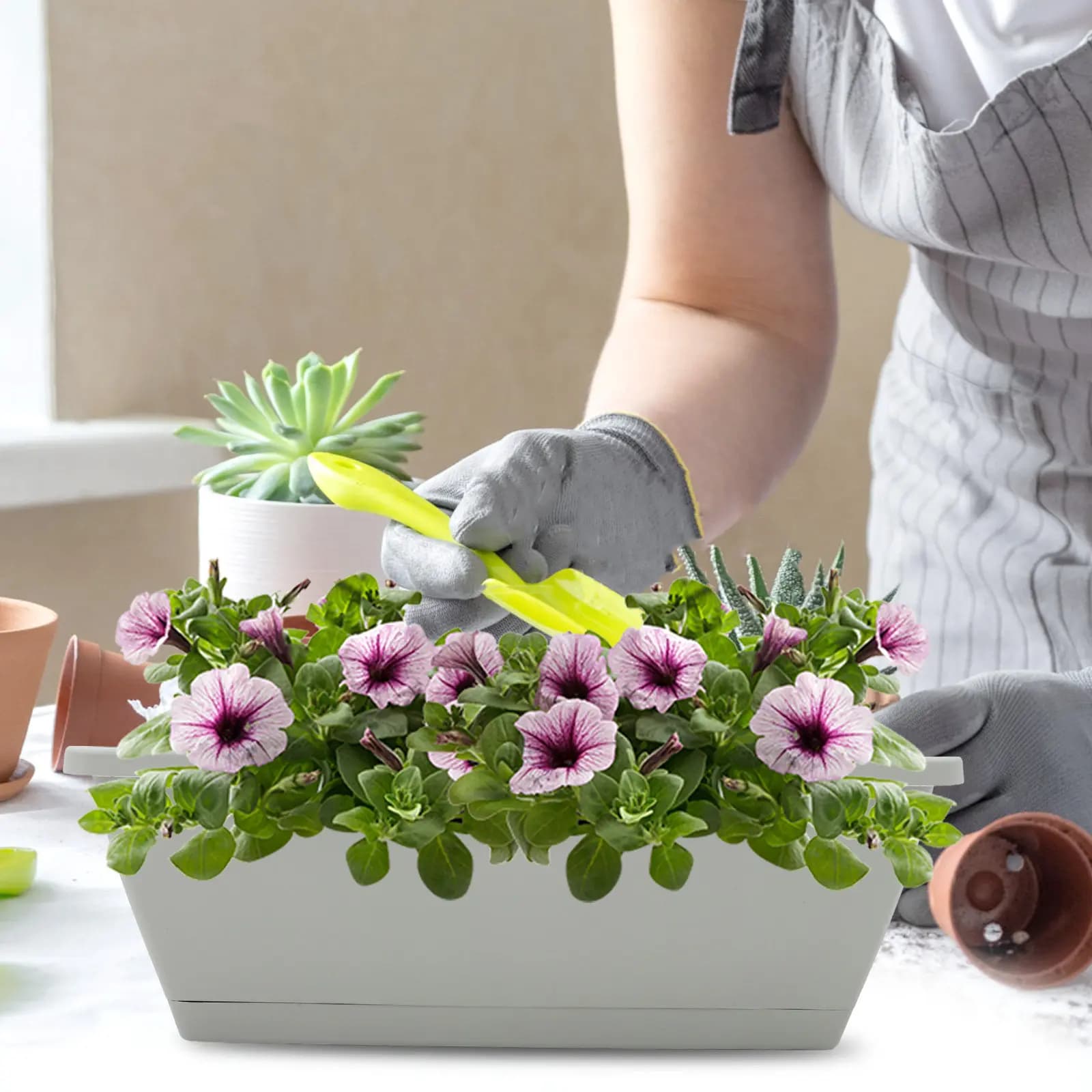 Set di 4 Fioriere Rettangolari in Resina per Finestre, Vasi per Piante e Fiori, Forniture da Giardino per Interni ed Esterni