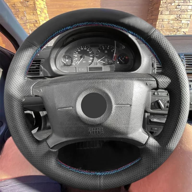 Coprivolante per auto per BMW E36 E46 E39 E83 E53 Treccia in pelle microfibra traforata linea nera-rossa blu con aghi e filo