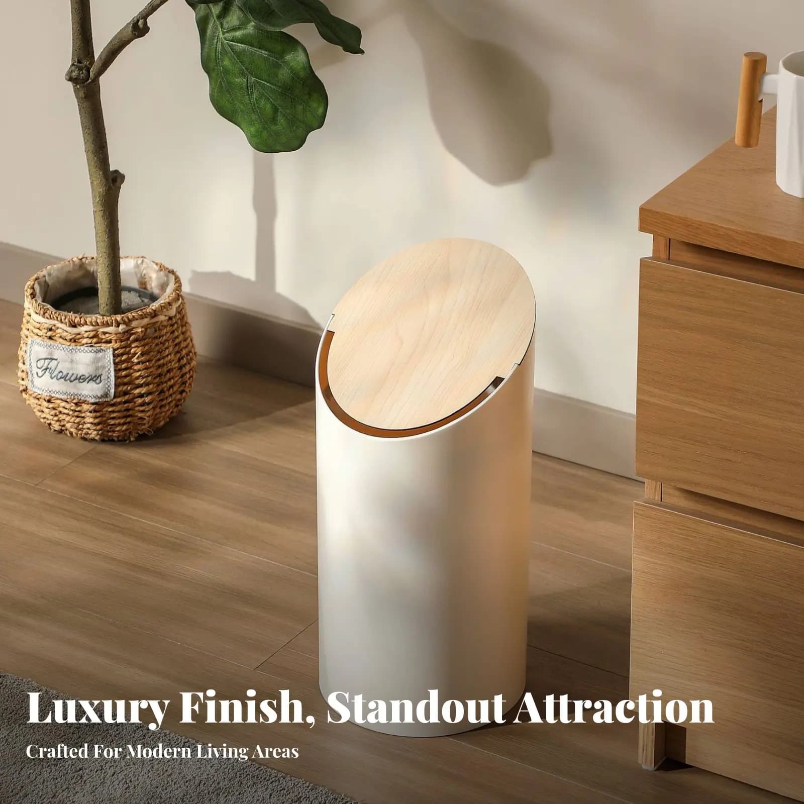 Piccolo Cestino con Coperchio Ribaltabile, Contenitore per Rifiuti da Appendere a Parete, Design Crema, Articoli per la Casa in Plastica Durevole
