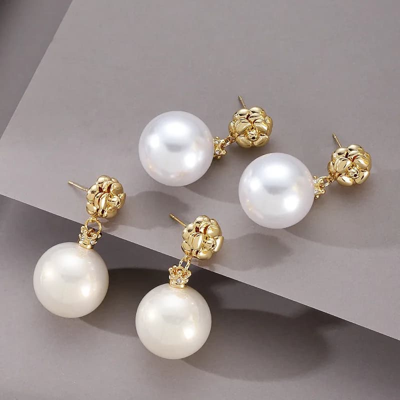 Orecchini di perle Shijia alla moda, super graziosi, dal temperamento dolce, luminosi e rotondi, orecchini da fata di lusso leggero e di alta gamma