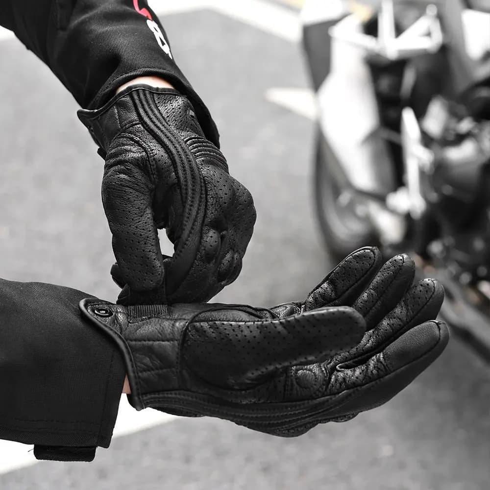 Leather Motorcycle Gloves Summer Breathable Mesh Moto Gloves Touch Function Motorbike Gloves Motocross Off-Road Racing Gloves