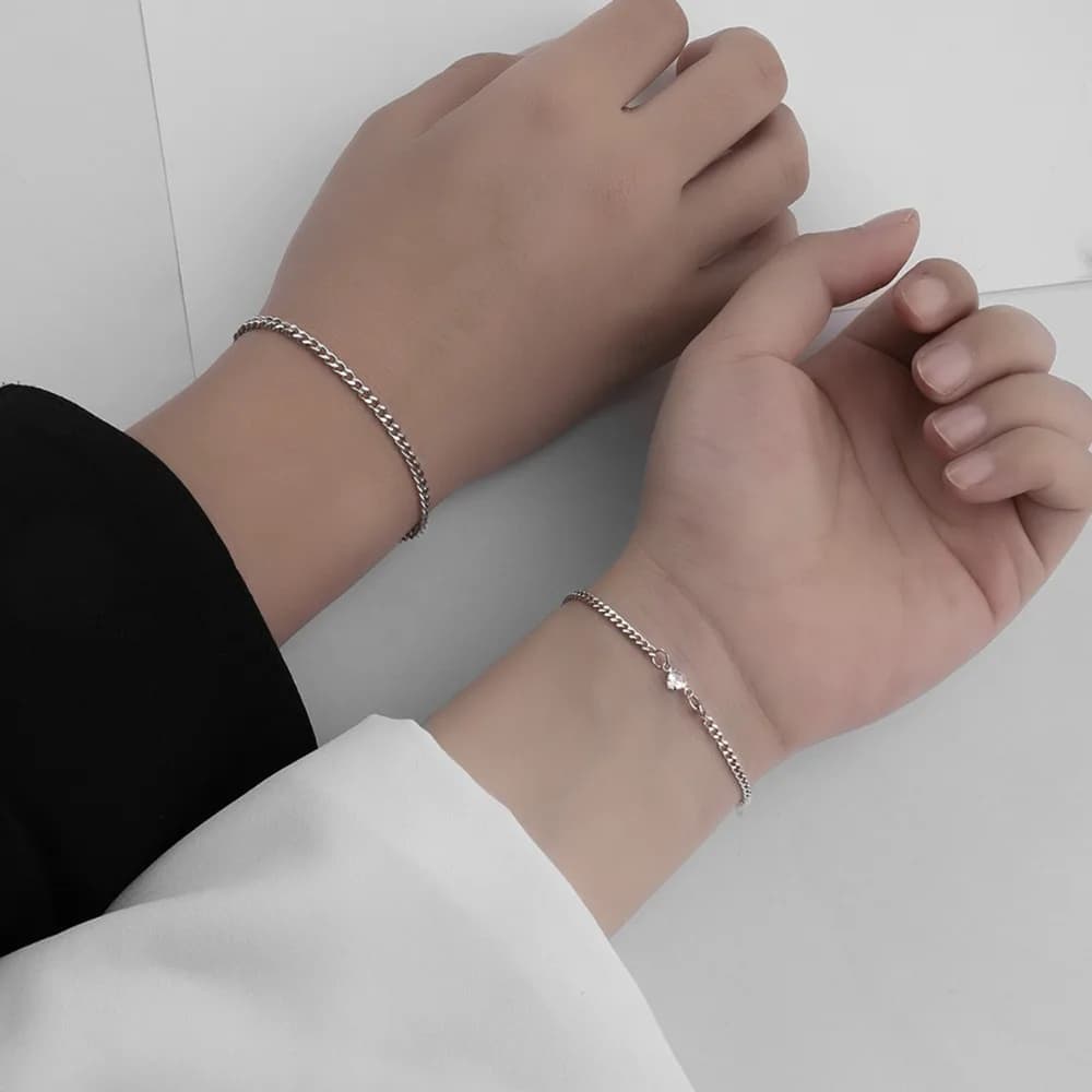 2 pezzi set squisito set di artigli in acciaio inossidabile zircone a forma di cuore catena cubana coppie bracciali per uomini donne amici set di gioielli
