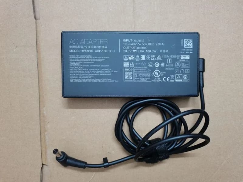 Caricabatterie OEM 20V 9A ADP-180TB H di seconda mano per docking station ASUS SimPro Dock 2 da 6,0 mm 180W
