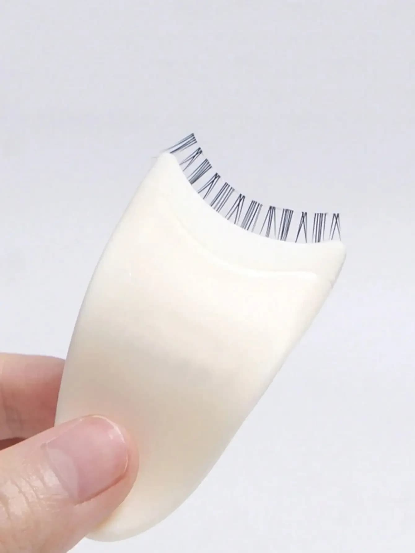 Applicatore per Ciglia Finte Bianco, Strumento in Plastica per Arricciare le Ciglia, Accessorio per Trucco per Principianti, per Uso Quotidiano e Viaggi