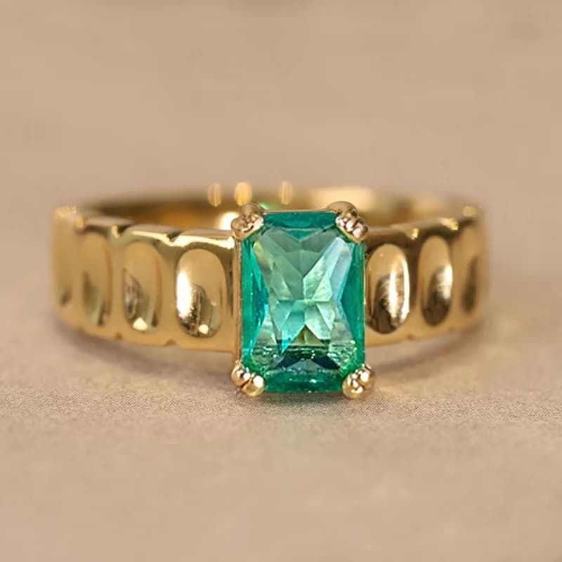 European and American Light Luxury Imitation Emerald Ring Rectangular Cut Four Claws Classic Square Retro Texture Accessory