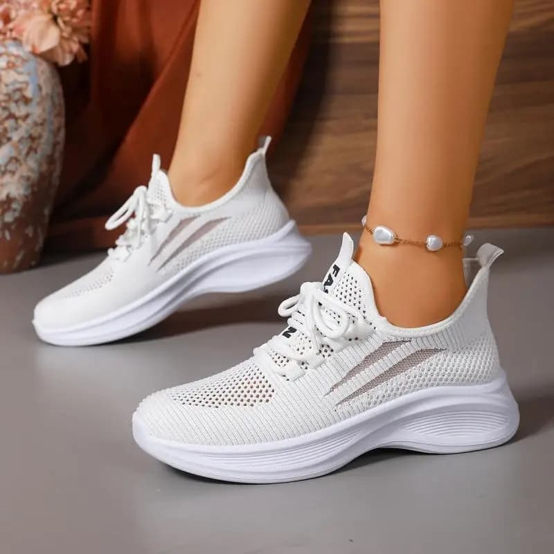 Sneakers in mesh traspirante con lacci Donna 2025 Scarpe sportive leggere moda autunnale Comfort Scarpe da corsa antiscivolo con suola morbida