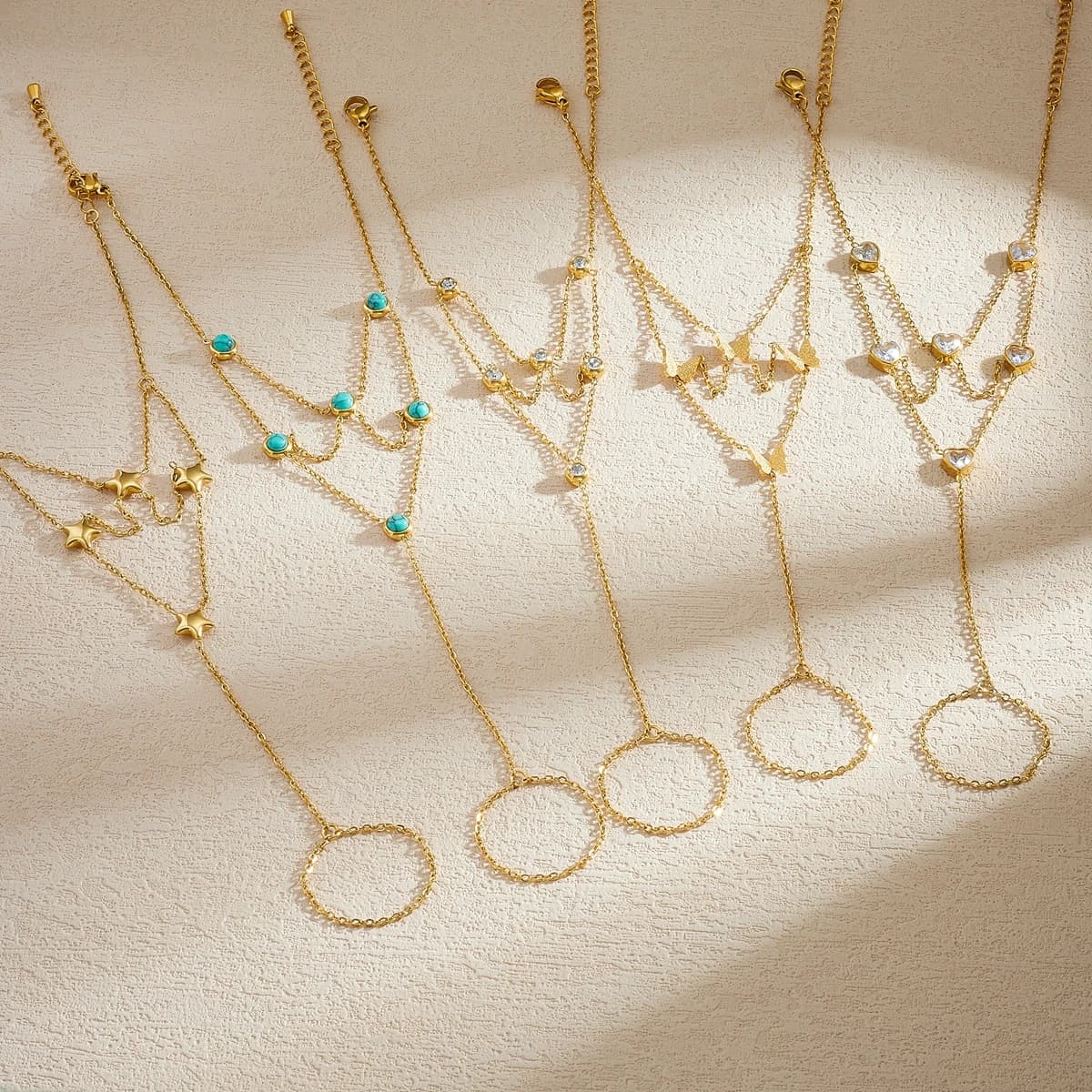 XIYANIKE Bracciale Multistrato in Acciaio Inossidabile 316L, Gioiello a Farfalla, Anello a Catena Delicato e Trendy, Regalo per Feste per Donne