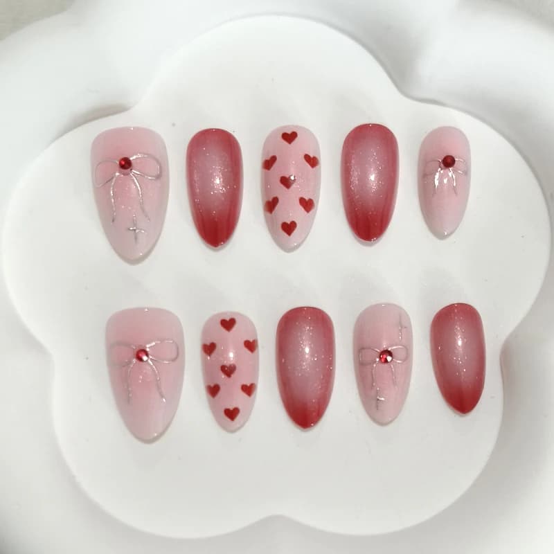 10 Pezzi Adesivi per Unghie a Mandorla con Stampa a Cuore, Dolci e Carini, di Alta Qualità, Francesi, Riutilizzabili, Press-on