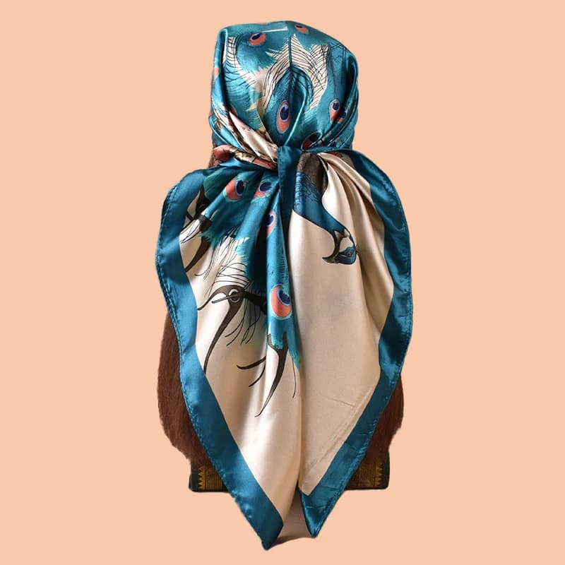 Sciarpa quadrata grande da donna 1PC con stampa pavone Sciarpa di seta versatile casual alla moda adatta per le vacanze primaverili estive Street Style