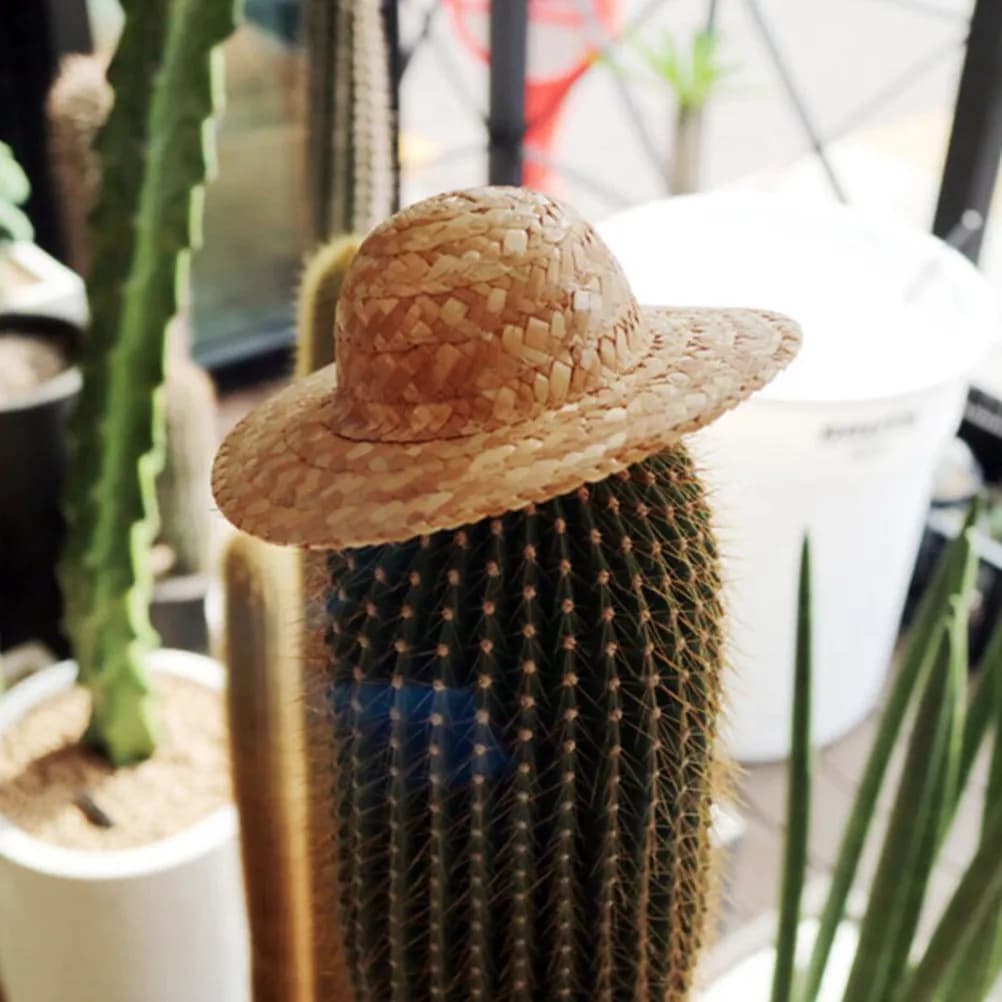 10 Pezzi Cappello di Paglia Miniatura da 6,5 cm, Cappellino Intrecciato Fatto a Mano per Artigianato, Oggetti Decorativi, Creazione di Gioielli Fai-da-Te, Arte per Aule Scolastiche