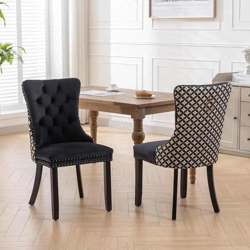 Set di 2 sedie da pranzo di fascia alta in velluto trapuntato con gambe in legno massello e finiture a testa di chiodo, rivestimento nero e fantasia,