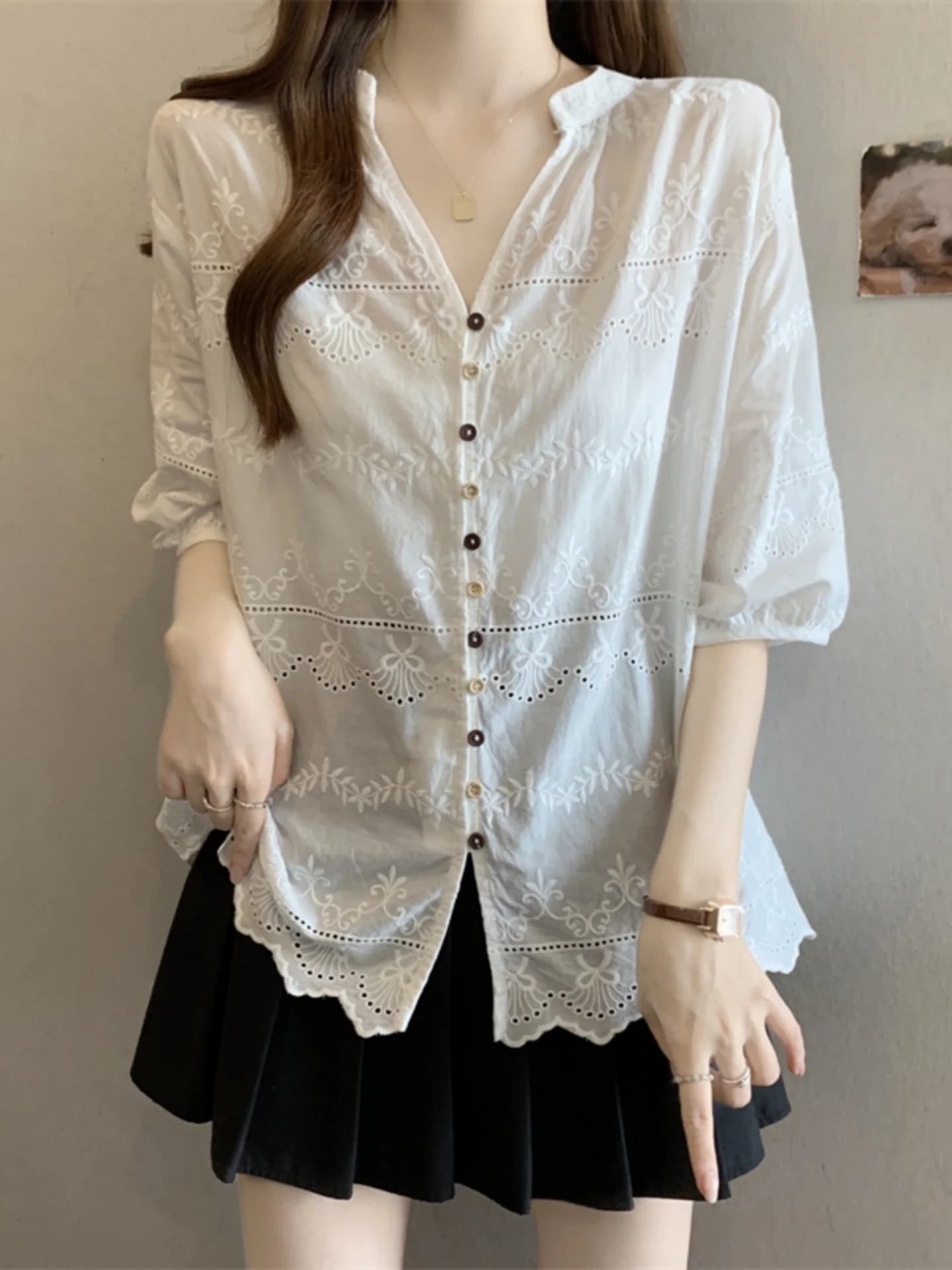 Lace Embroidery Short Sleeve V-Neck Base Shirt Women Spring Autumn plus Size Slimming Design Hollow out Top Korean Style Comm...