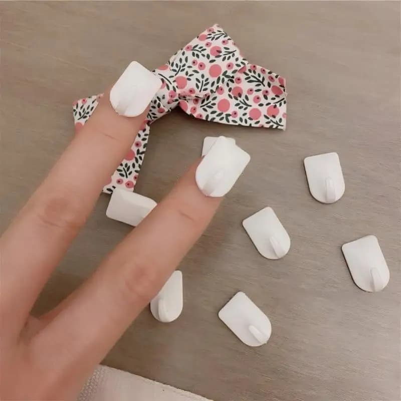 【F】9Pcs Mini Self Adhesive Wall Hooks No Drill Small Sticky Hanging Clips Strong Adhesive Hanger For Kitchen Bathroom Bedroom