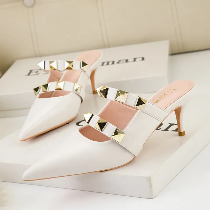 6cm High Heels Women's Sandals Designer Pointed Tip Rivets Stiletto High Heels for Woman Elegant Demeanor Banquet Women's Shoes