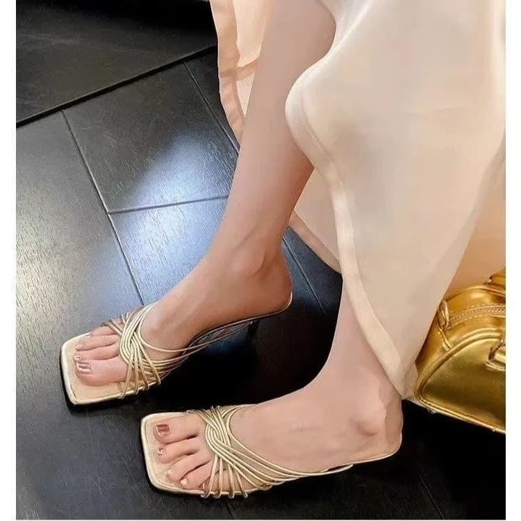 Sandals with high heel and square tip in French style for woman, elegant summer sandals with thin heel and open tip, Roman sandals for woman