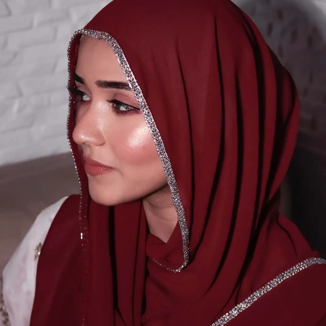 Luxury Sparkling Diamonds Long Side Scarf Long Muslim Long Scarves Women's Soft Shaving Lightweight Solid Scarves 70*180 cm