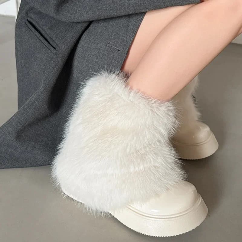 Stivali da neve soffici invernali Tenere al caldo Stivaletti da donna in pelliccia bianca Pelliccia leggera Tendenza Scarpe da ragazza accoglienti Moda Botas Mujer