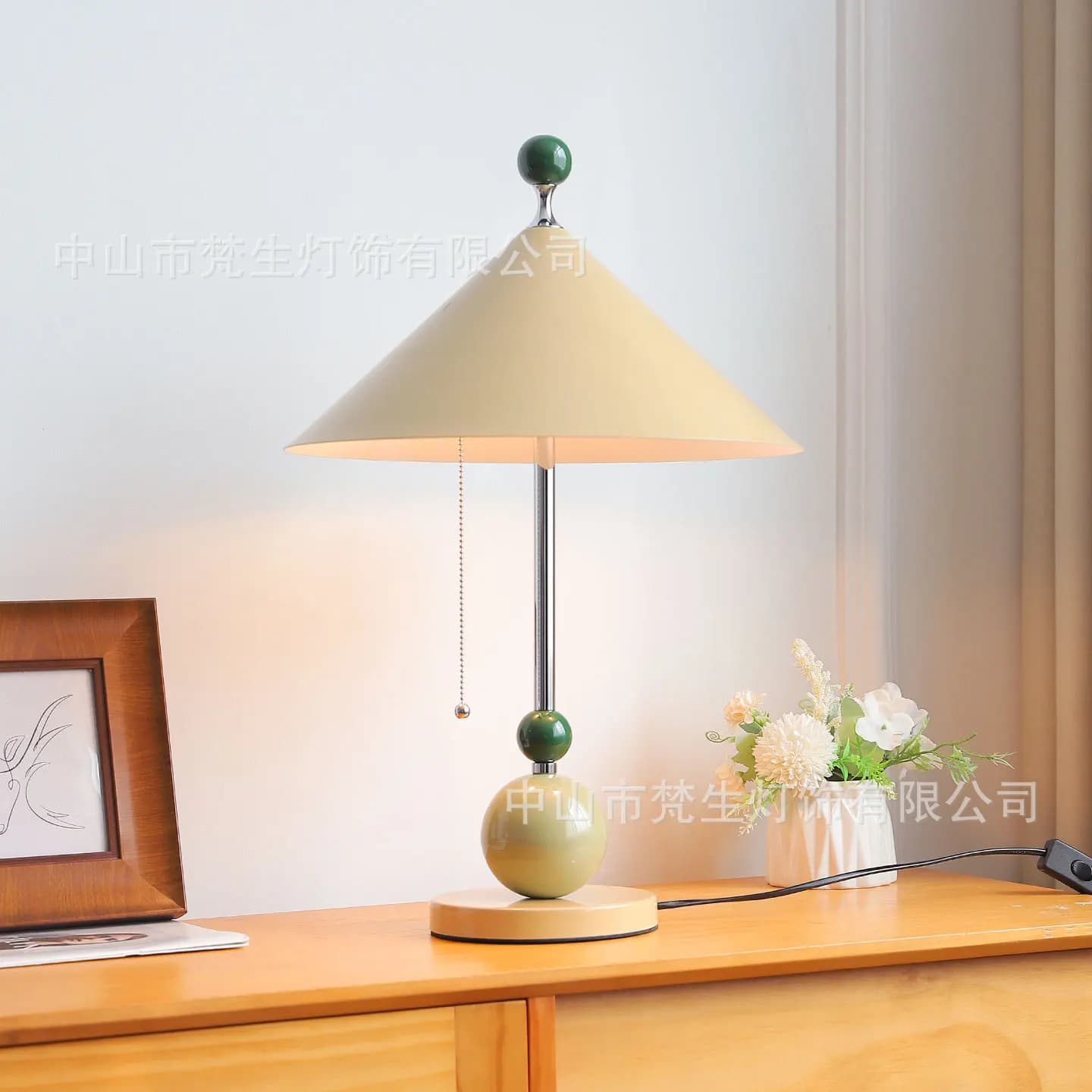 Memphis personalized umbrella desk lamp designer creative children's room bedroom bedside study model room pull wire desk lamp