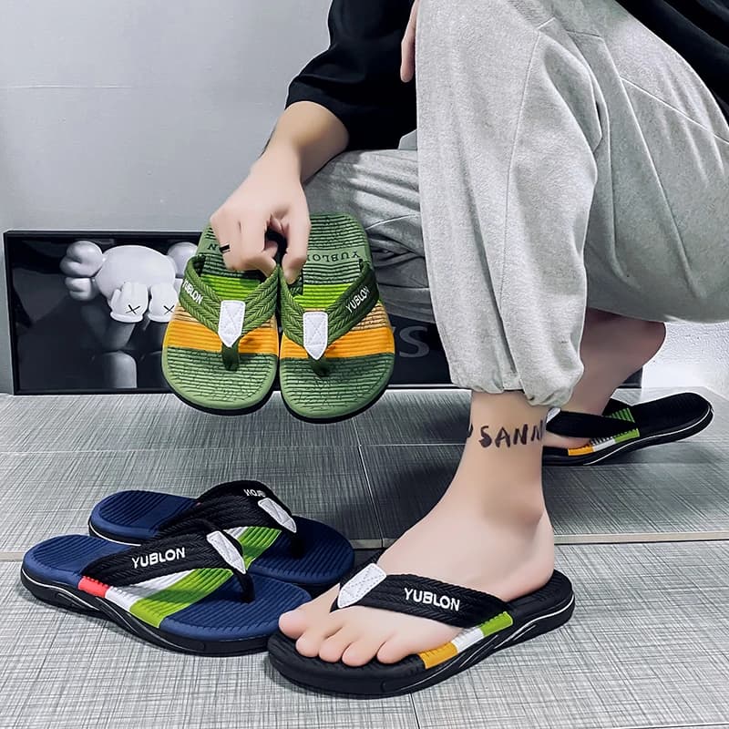 Men Cool Slippers Flip Flops Beach Sandals Non-Slip Bathroom Casual Flat Shoes EVA Slippers Indoor House Shoe Men Outdoor Slides