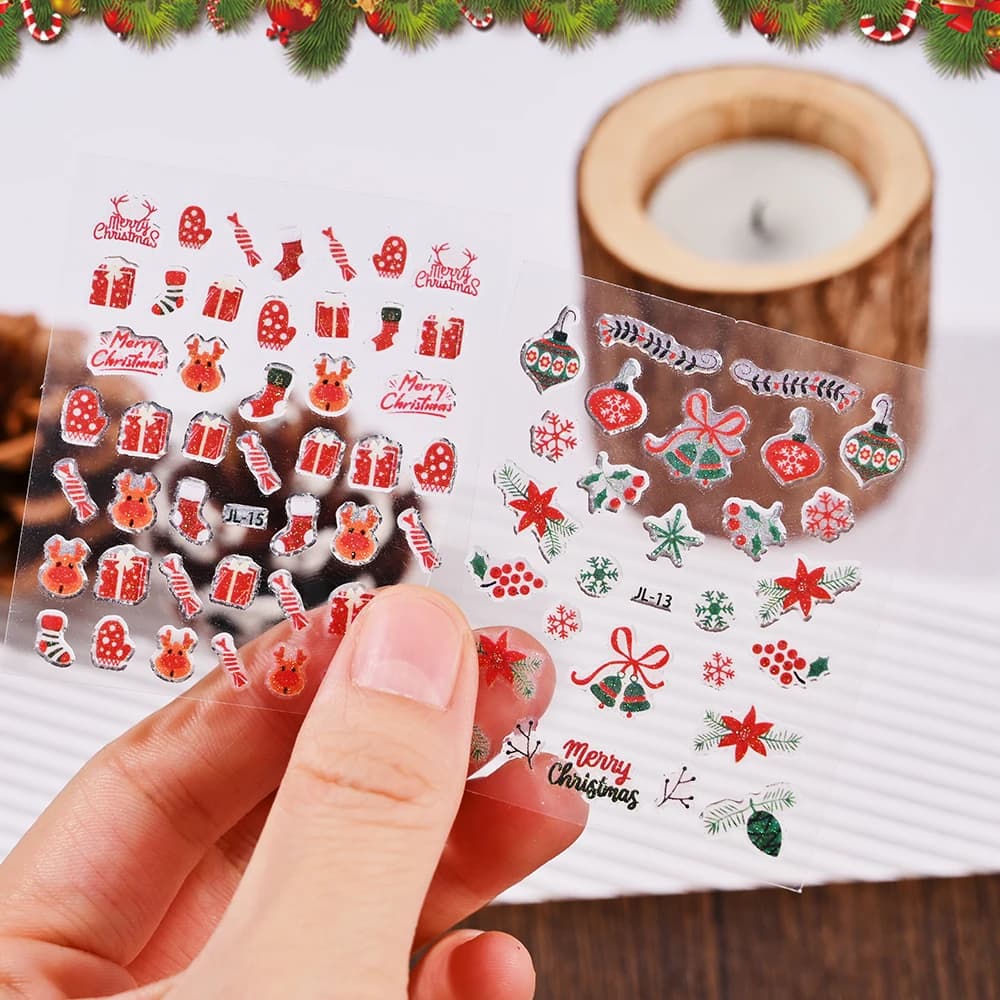 30 pz/set adesivi per unghie di natale 3D Cartoon Claus/Snowflake/Snowman/Elk Design decalcomanie per unghie Winter Xmas Nail Decor 6.2*5.2cm