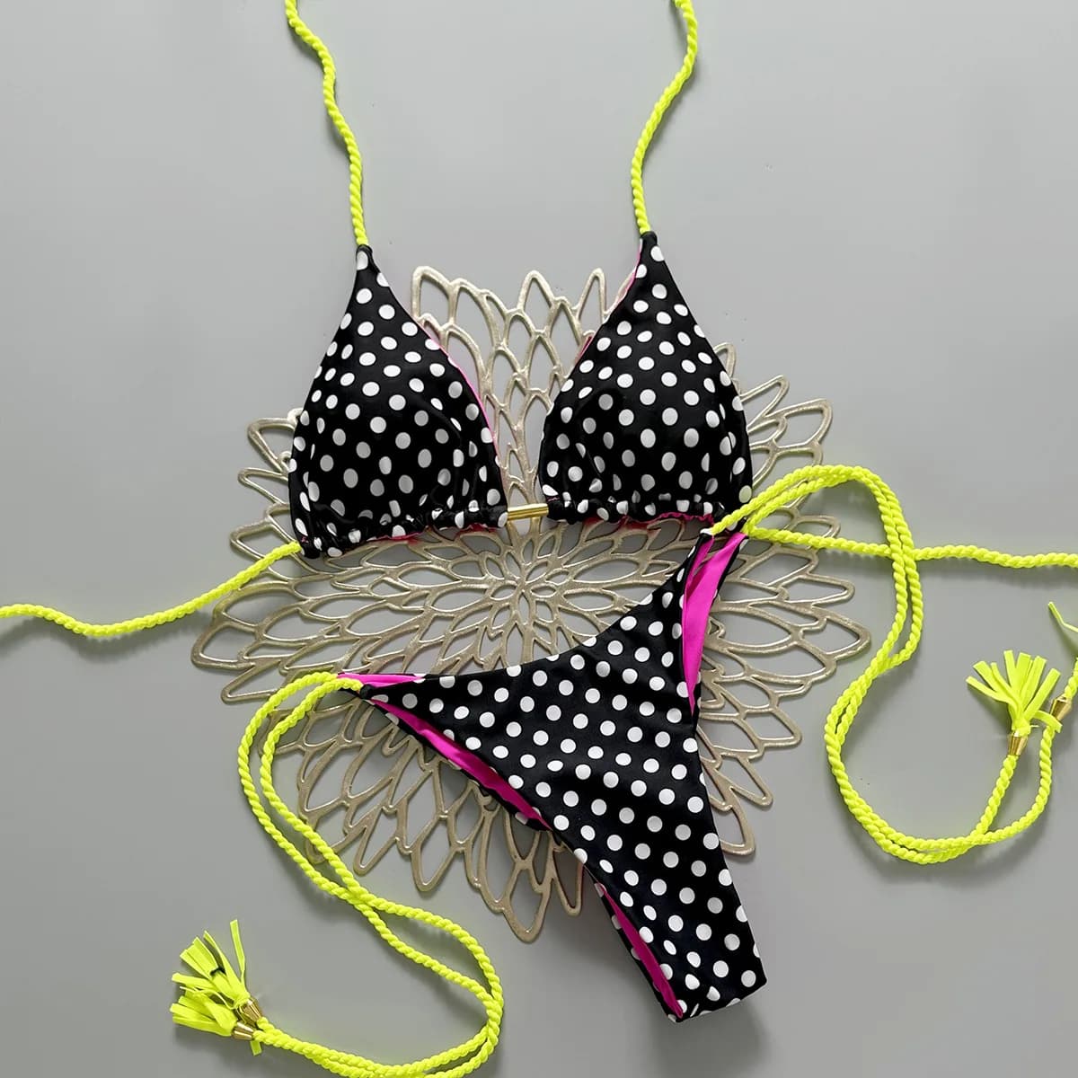 Micro Bikini 2026 da Donna con Stampa a Pois, Costume da Bagno Halter a Triangolo con Laccetti Laterali, Set Bikini Due Pezzi