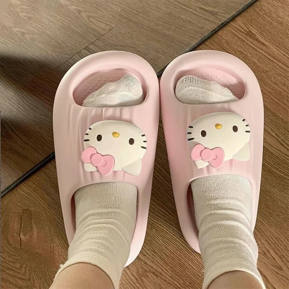 Cartoon Hello Kitty, pantofole antiscivolo da donna, graziose pantofole da bagno con suola morbida Kawaii, scarpe estive casual da casa