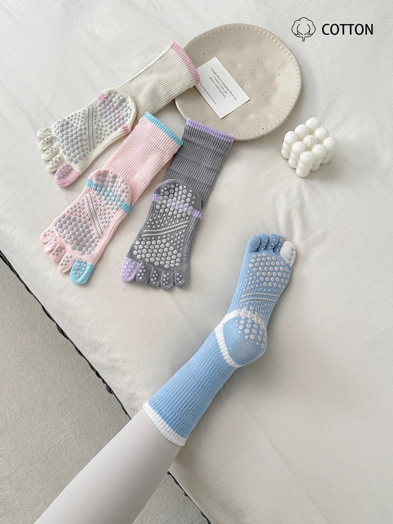 1/2 Pair/Women's Non-Slip Yoga Five-Toe Socks, Dotted Non-Slip Compression Sports Socks, Soft and Comfortable Without Restricting the Feet, Breathable and Moisture-Wicking, Suitable for Indoor Fitness, Pilates, Yoga, Aerial Dance and Other Activities, Suitable for All Seasons
