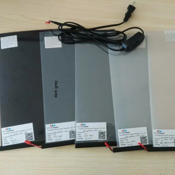 Campioni A4 con controller di pellicola protettiva nera PDLC autoadesiva Pellicola elettrica Pellicola di vetro intelligente con tinta dimmerabile