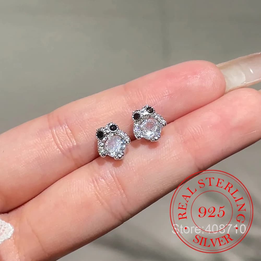 Orecchini a bottone con gufo di cristallo di zircone di temperamento di gioielli in argento sterling 925 per le donne Gioielli per feste di nozze per ragazze Regalo di amiche