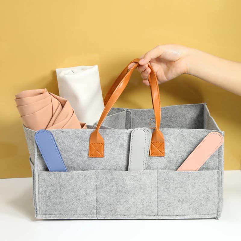 Borsa per passeggino borsa per mamma in tessuto di feltro di grande capacità borsa per il trasporto in pelle PU di lusso borse per la conservazione del pannolino organizzatore per passeggino