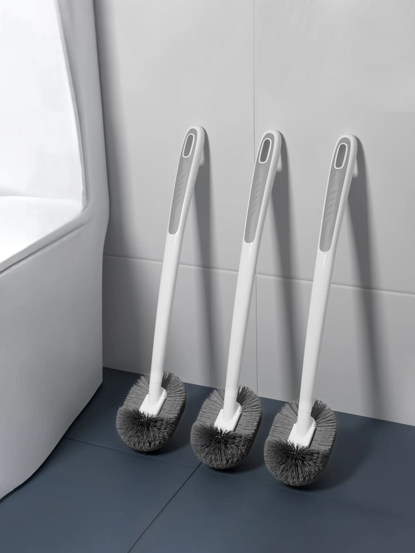 Scopino per WC domestico 1/2 pezzi senza angoli morti, spazzola per WC con manico lungo montata a parete, speciale spazzola per pulizia accovacciata