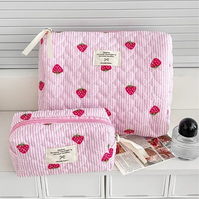 Borse per cosmetici a righe da donna carine con fragola Borsa da viaggio portatile da donna con pochette Borsa per trucco Custodia per cosmetici