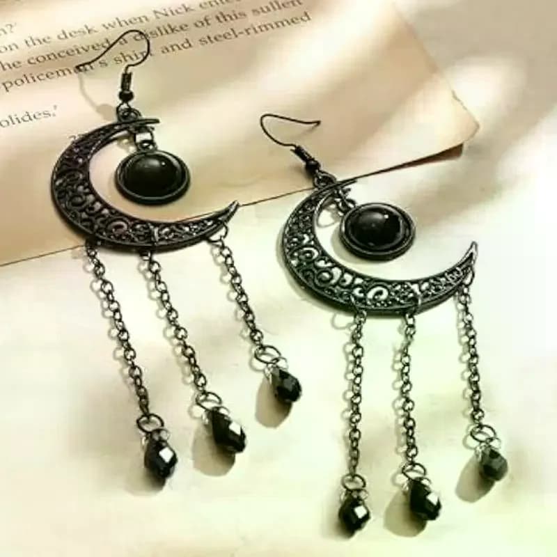 Orecchini gotici con luna nera Stelle Hollow Moon Demon Frange Paganismo Stregoneria Gancio per l'orecchio per le donne Mistero di pietra nera